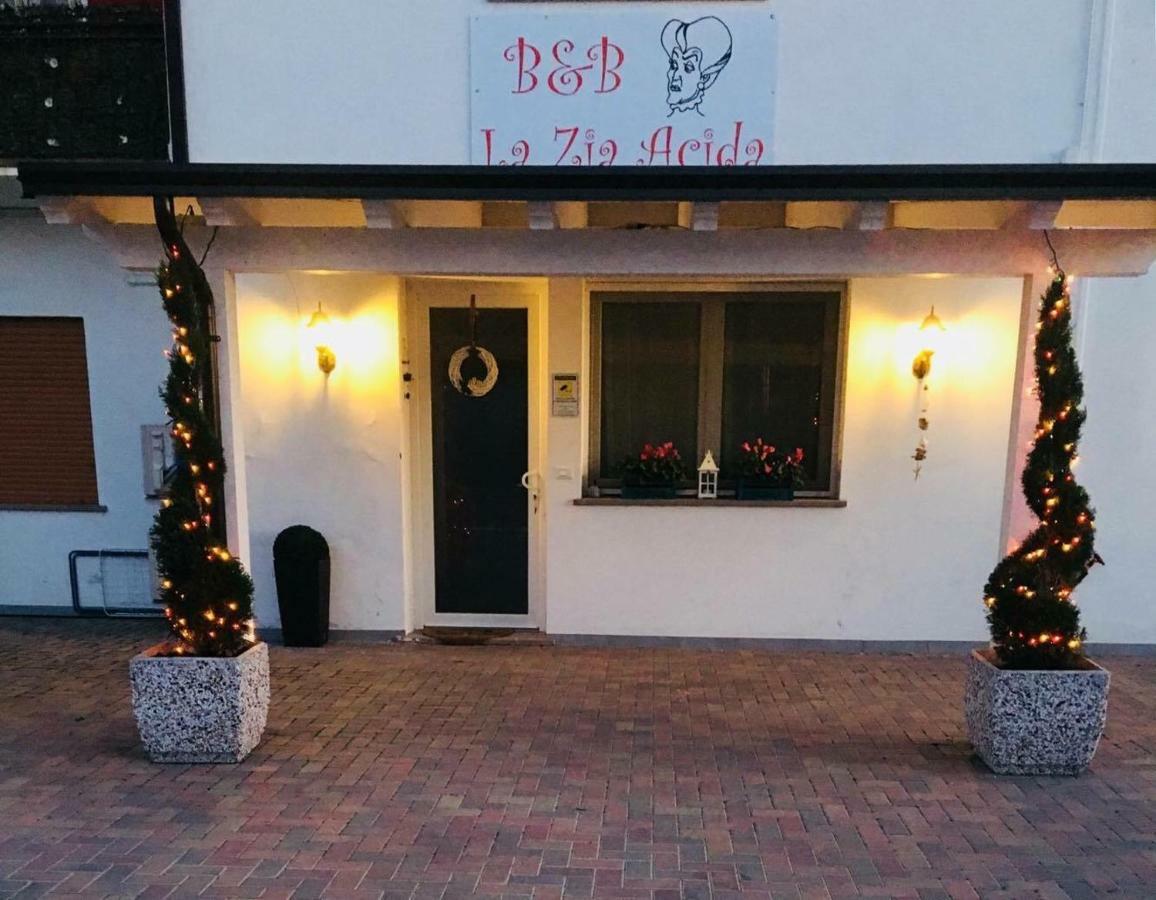 La Zia Acida Bed and Breakfast Ca Tiepolo Exteriör bild